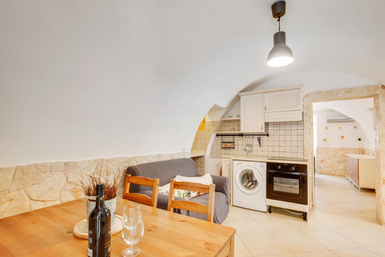 La Chicca Historic Center Beautiful Flat Apartment Monopoli Exterior photo
