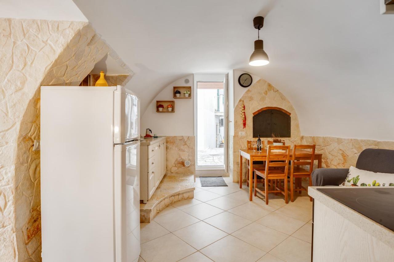 La Chicca Historic Center Beautiful Flat Apartment Monopoli Exterior photo