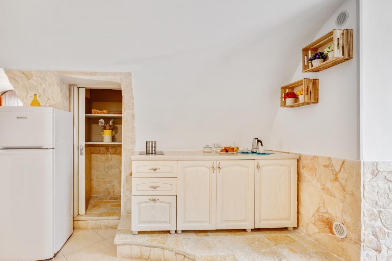 La Chicca Historic Center Beautiful Flat Apartment Monopoli Exterior photo